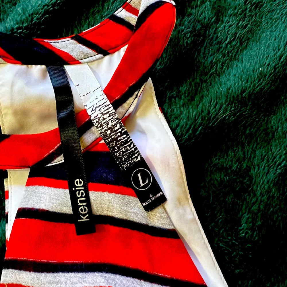 Kenzie large red white and black stripes summer dress large